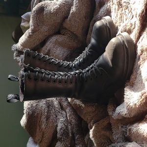 Dr. Martens 1914 Kolbert Tall Boots